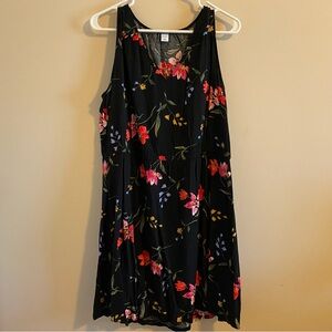 Old Navy floral v-neck dress